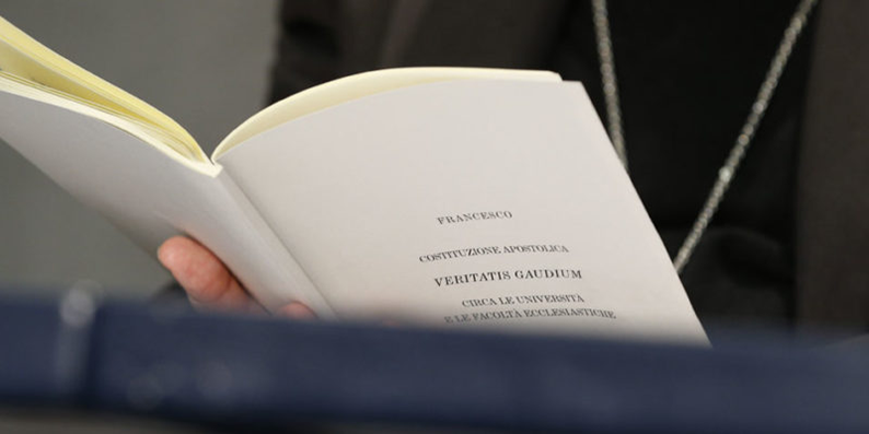 « VERITATIS GAUDIUM » ET RENOUVELLEMENT DES ÉTUDES ECCLÉSIASTIQUES
